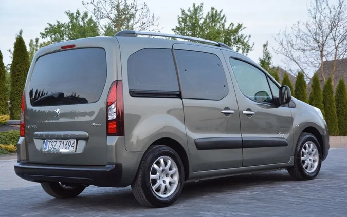 Peugeot Partner cena 24900 przebieg: 219000, rok produkcji 2009 z Częstochowa małe 667